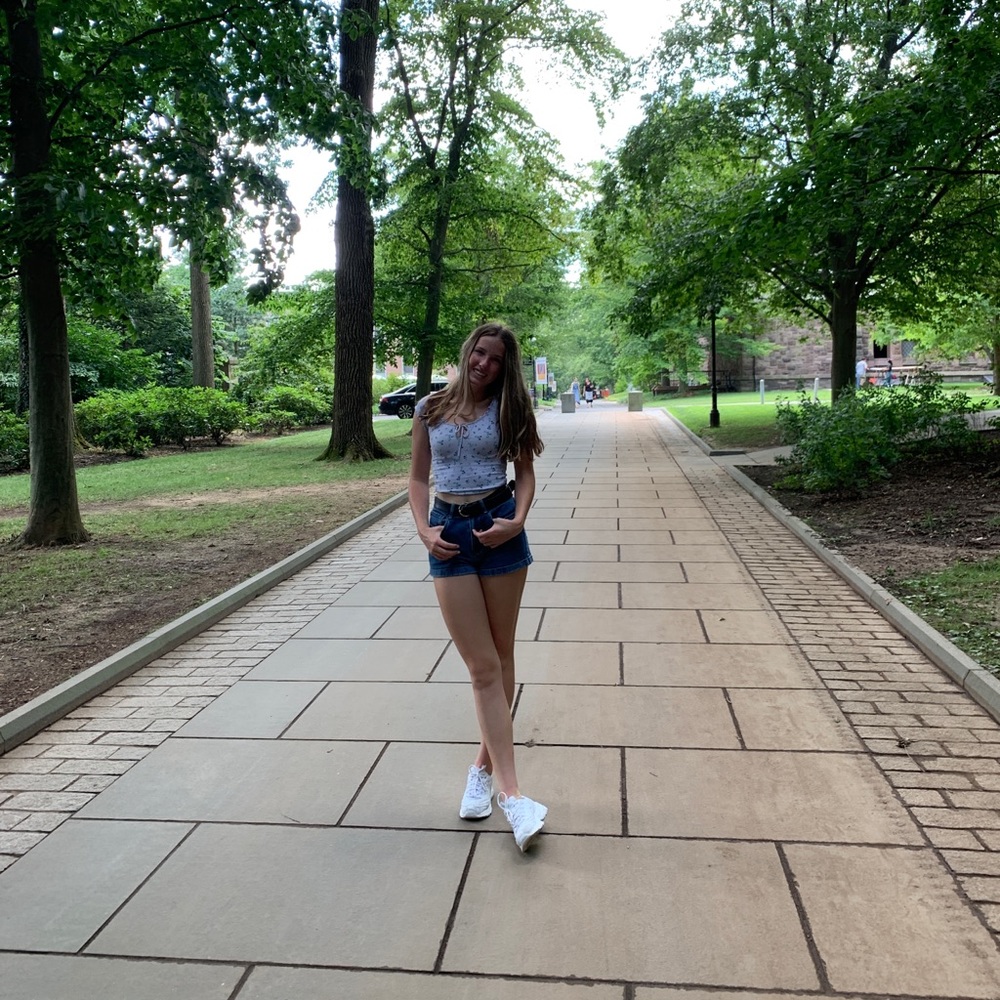 Meet your Posher, Jenna